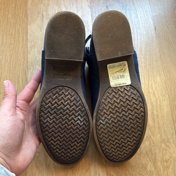 Tom’s Navy side zip bootie size 7 W - Picture 5 of 5